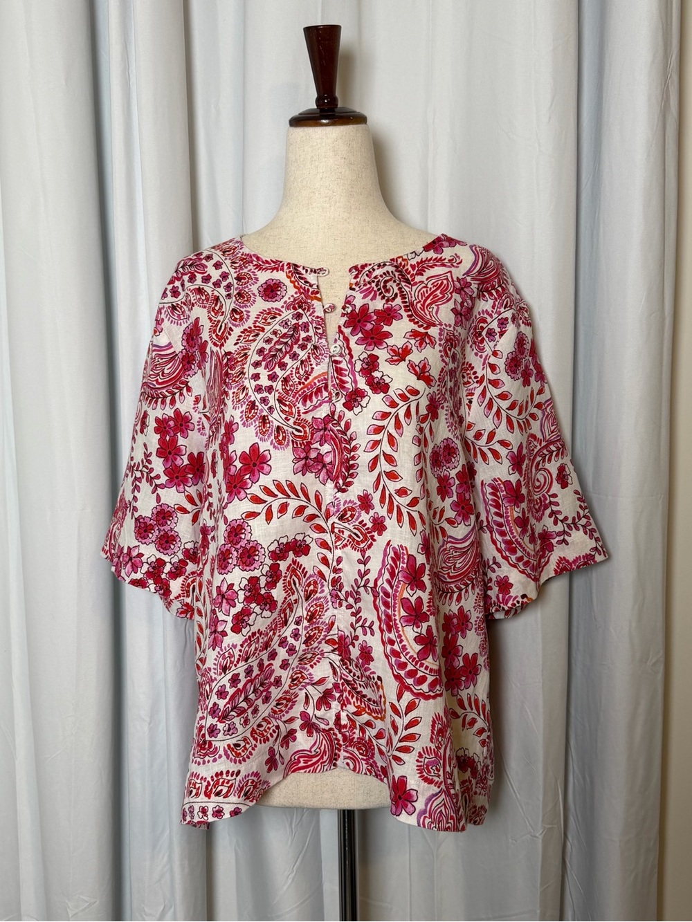 Johnny Was Workshop Lillet Linen Top Red Pink Paisley Medium
